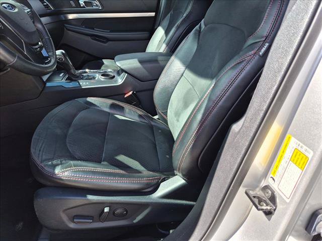 Used 2019 Ford Explorer XLT w/ Equipment Group 202A FWD image 15