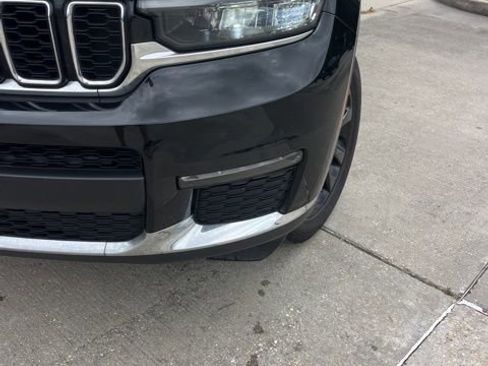 Used 2022 Jeep Grand Cherokee L Limited RWD image 11