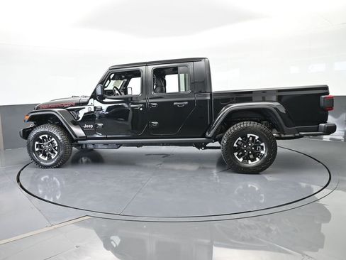 New 2026 Jeep Gladiator Rubicon w/ Steel Power Dome Hood Package AWD/4WD image 3