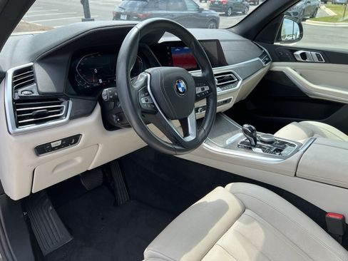 Used 2022 BMW X5 sDrive40i w/ Luxury Seating Package RWD image 18