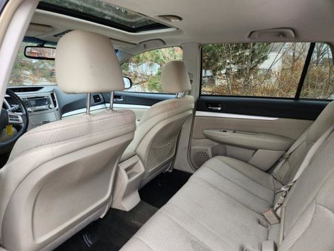 Used 2012 Subaru Outback 2.5i Premium image 15