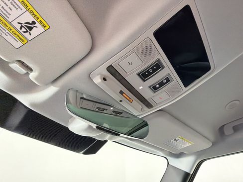 Certified 2025 Land Rover Defender 110 S image 22