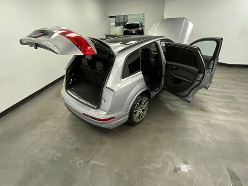 Used 2019 Audi Q7 3.0T Prestige w/ Prestige Package AWD/4WD image 79