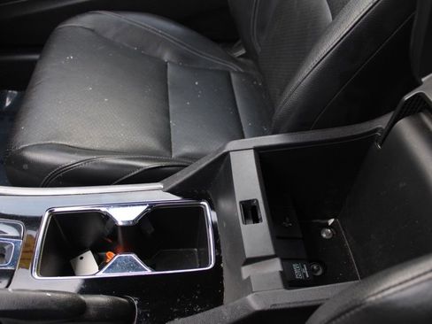 Used 2017 Honda Accord EX-L image 37