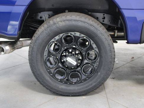 New 2026 Ford F250 Lariat w/ Black Appearance Package image 12