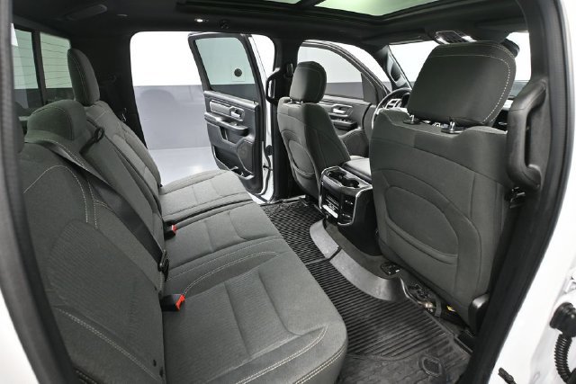 Used 2019 RAM 1500 Big Horn AWD/4WD image 38