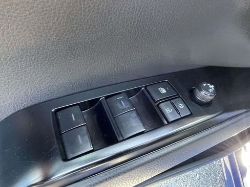 Used 2025 Toyota Camry XSE image 18