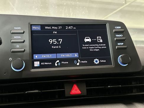 Used 2025 Hyundai Elantra Sport FWD image 18