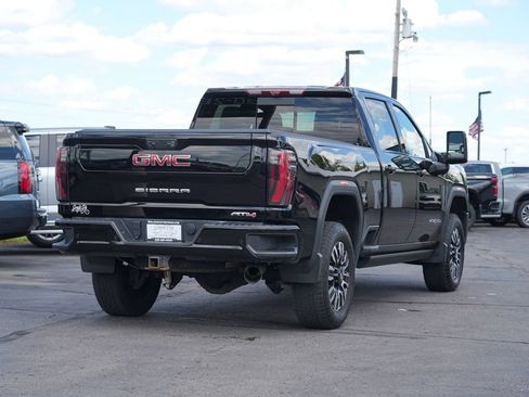 Used 2024 GMC Sierra 2500 AT4 w/ AT4 Premium Plus Package AWD/4WD image 3