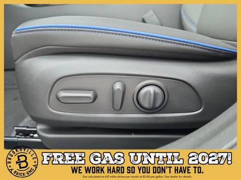 New 2026 Buick Envista Sport Touring w/ Convenience I Package FWD image 18