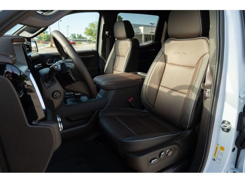New 2026 GMC Sierra 1500 Denali AWD/4WD image 12
