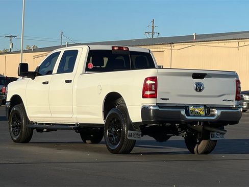 Used 2024 RAM 2500 Tradesman w/ Chrome Appearance Group image 7