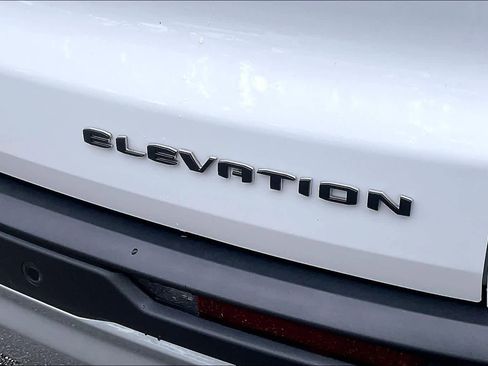 Used 2024 GMC Acadia Elevation w/ Super Cruise Package FWD image 9
