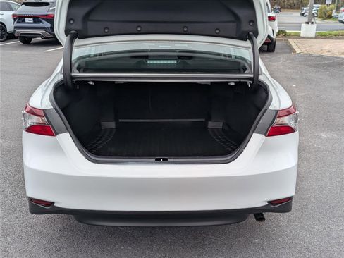 Used 2023 Toyota Camry LE image 13