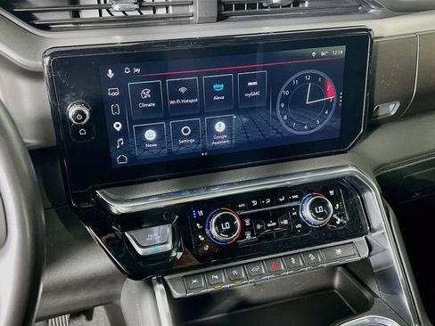 Used 2023 GMC Sierra 1500 Denali AWD/4WD image 13