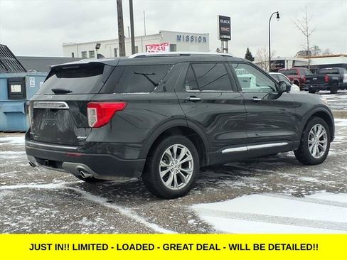 Used 2023 Ford Explorer Limited w/ Class IV Trailer Tow Package image 4