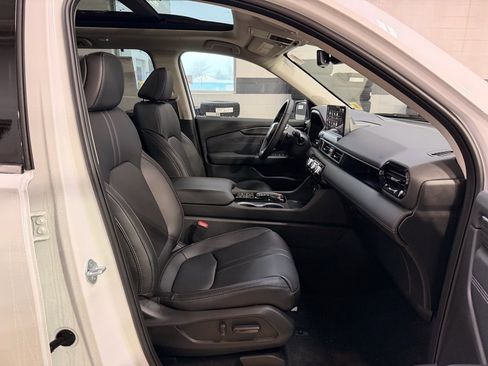 New 2026 Honda Pilot Touring image 18