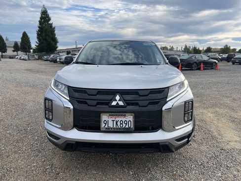 Used 2024 Mitsubishi Outlander Sport LE AWD/4WD image 2