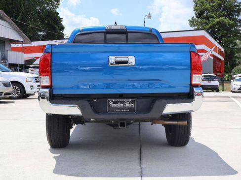 Used 2016 Toyota Tacoma SR5 RWD image 5