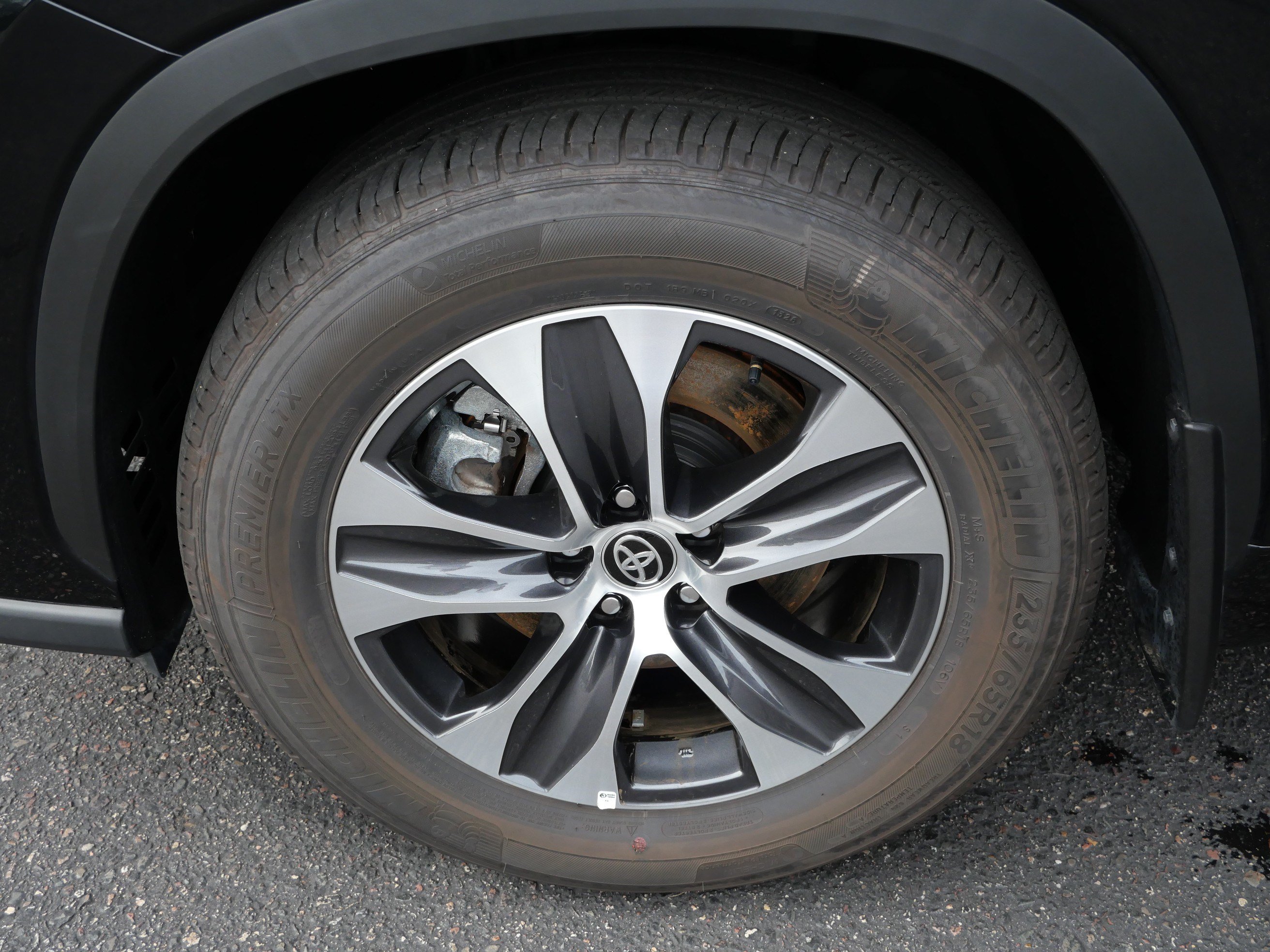 Certified 2026 Toyota Highlander XLE AWD/4WD image 15
