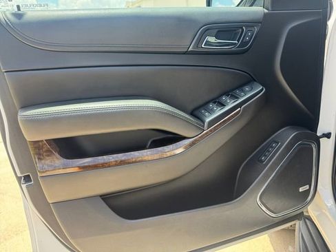 Used 2017 Chevrolet Tahoe LT RWD image 4