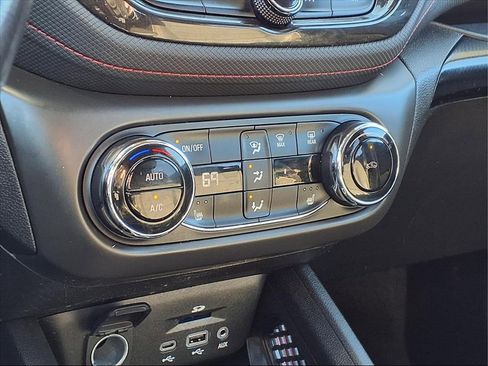 Used 2021 Chevrolet TrailBlazer RS image 16