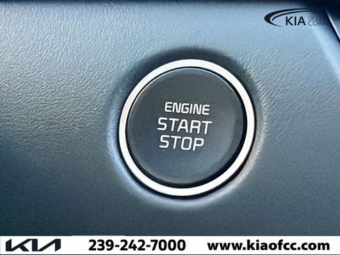 New 2026 Kia Seltos EX image 32