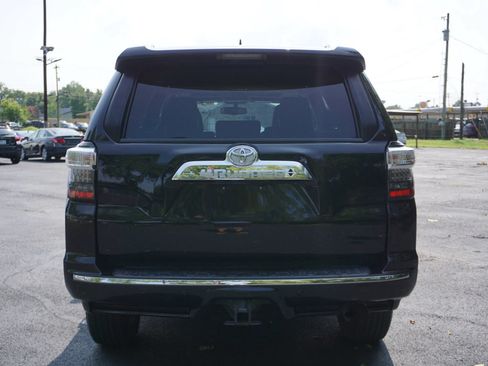 Used 2016 Toyota 4Runner Limited AWD/4WD image 6