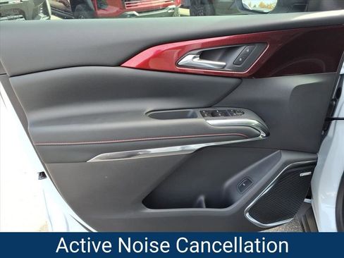 New 2026 Chevrolet Traverse Z71 w/ Enhanced Driving Package image 5