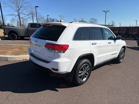 Certified 2017 Jeep Grand Cherokee Limited image 3