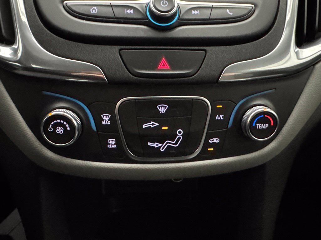 Used 2020 Chevrolet Equinox LS AWD/4WD image 23