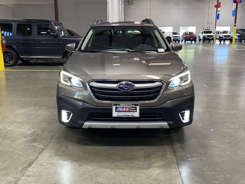 Used 2022 Subaru Outback Limited AWD/4WD image 8