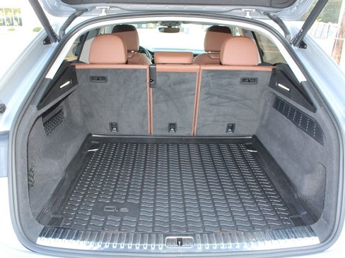 Used 2022 Audi Q8 Premium Plus image 20