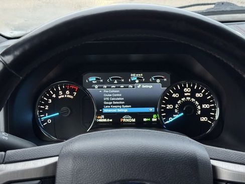 Certified 2019 Ford F150 Platinum w/ Equipment Group 701A Luxury image 30