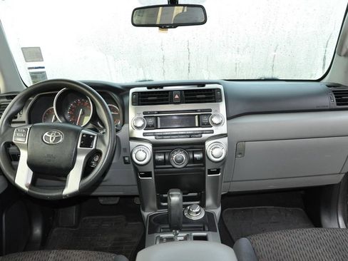 Used 2013 Toyota 4Runner SR5 image 18