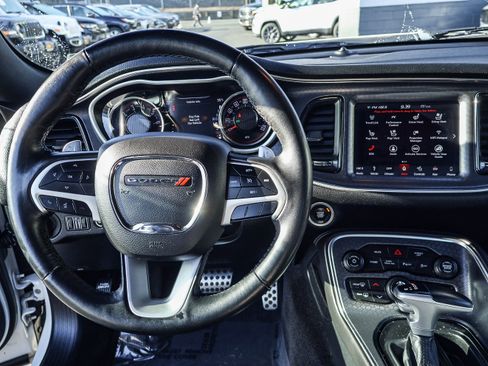 Used 2018 Dodge Challenger GT w/ Driver Convenience Group image 3
