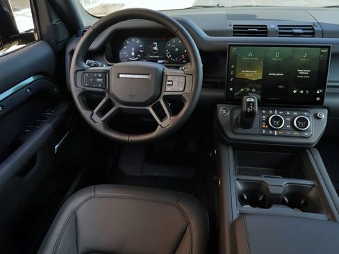 Used 2026 Land Rover Defender 110 X-Dynamic SE AWD/4WD image 15