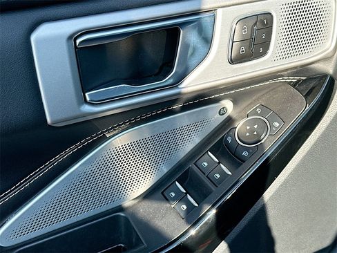 Used 2023 Ford Explorer ST w/ Equipment Group 401A image 18
