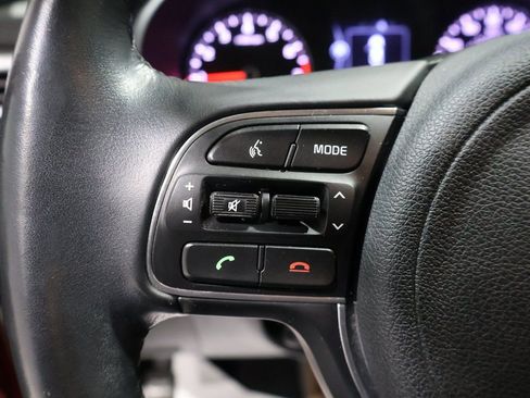 Used 2018 Kia Optima S image 35