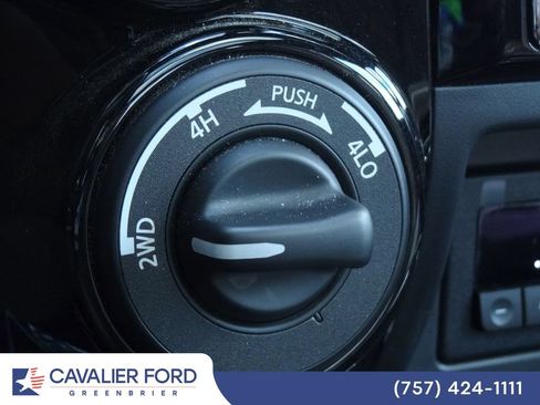 Used 2023 Nissan Titan Platinum Reserve w/ Moonroof Package AWD/4WD image 30