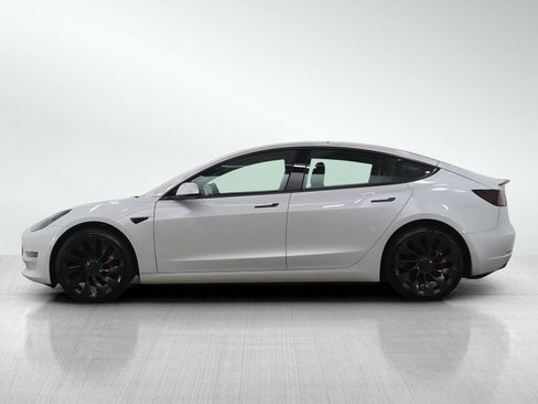 Used 2022 Tesla Model 3 Performance image 2