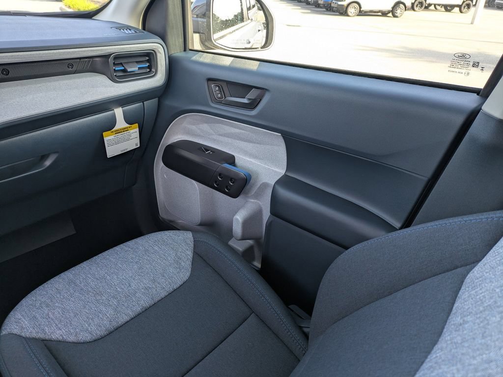 New 2026 Ford Maverick XLT w/ XLT Luxury Package FWD image 15