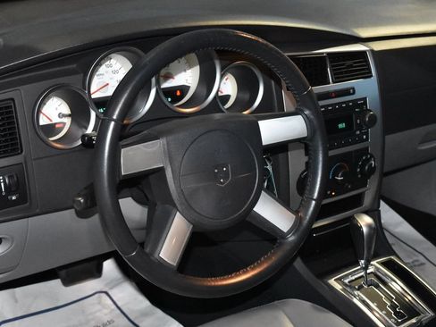 Used 2006 Dodge Charger R/T RWD image 2