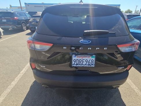 Used 2022 Ford Escape SE w/ SE Sport Appearance Package AWD/4WD image 8