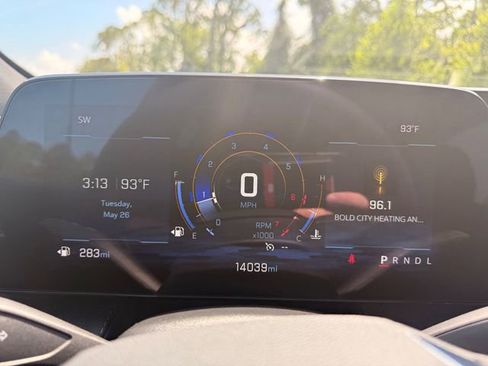 Used 2026 Chevrolet Equinox LT FWD image 3