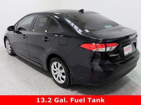 Used 2025 Toyota Corolla LE image 9