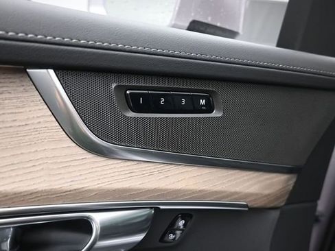 New 2026 Volvo XC90 B6 Plus w/ Protection Package AWD/4WD image 22
