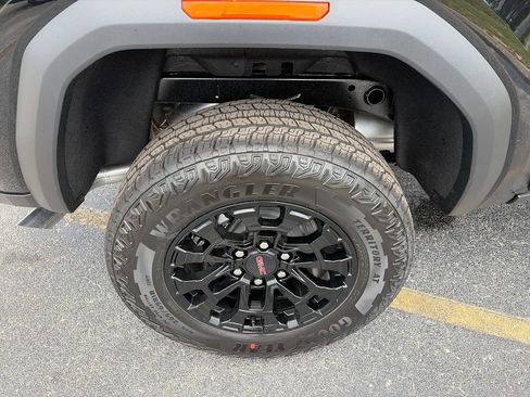 New 2026 GMC Canyon Elevation w/ Convenience Package RWD image 41