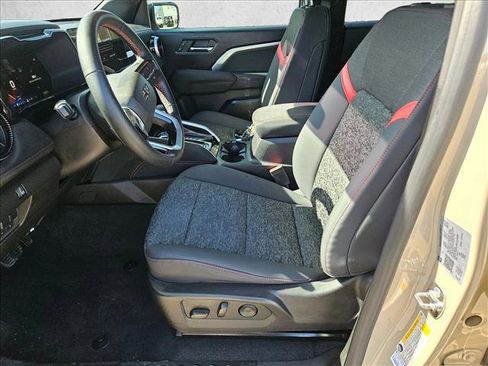 Certified 2024 Chevrolet Colorado Z71 w/ Z71 Convenience Package 2 image 15