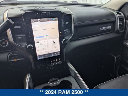Used 2024 RAM 2500 Laramie AWD/4WD image 30